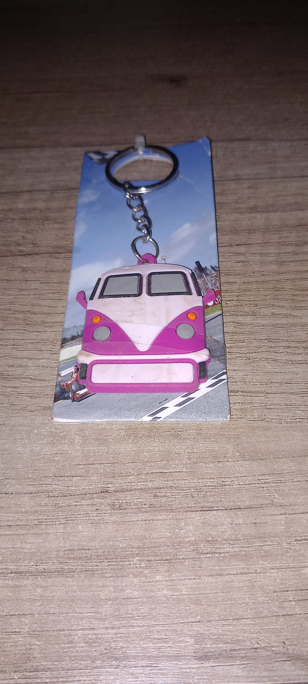 Sleutelhanger auto roze