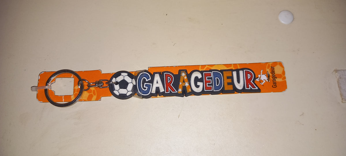 Sleutelhanger voetbal: Garagedeur