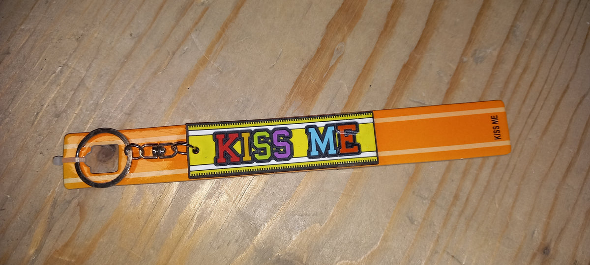 Sleutelhanger oranje: Kiss me