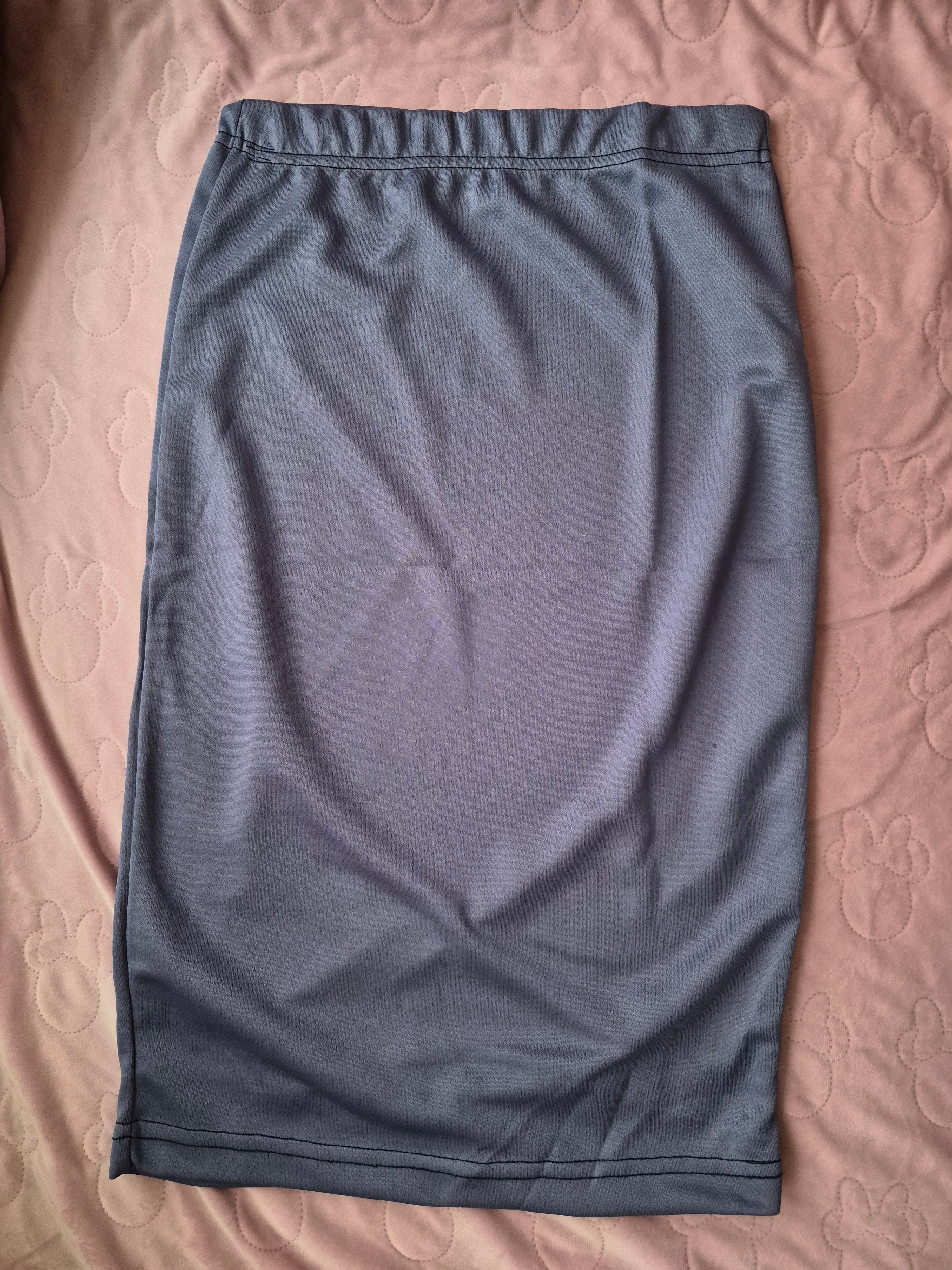 Nieuw setje 2 delig met rok maat M