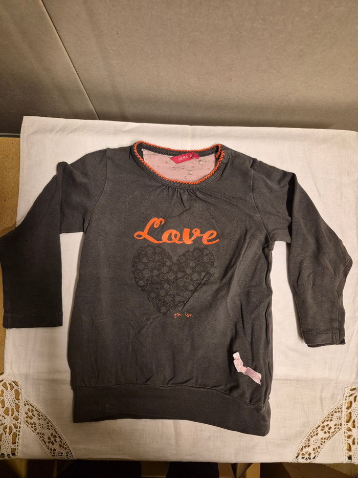 Grijs shirt love Hema maat 86