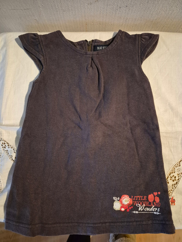 Grijs jurkje maat 74