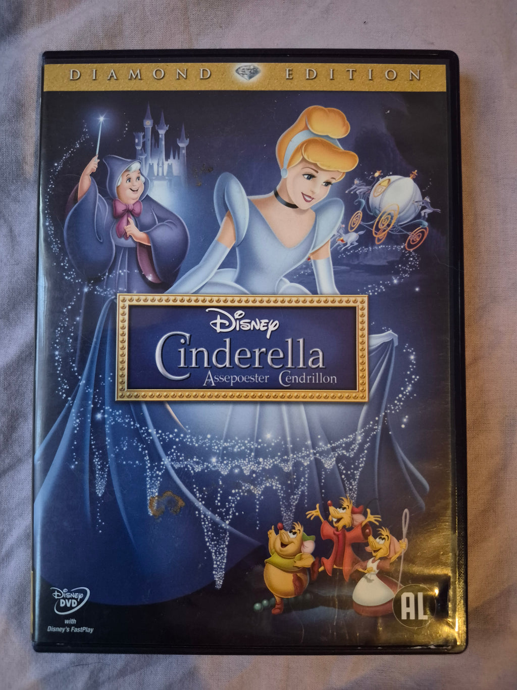 Disney DVD Cinderella met gouden nummer 12
