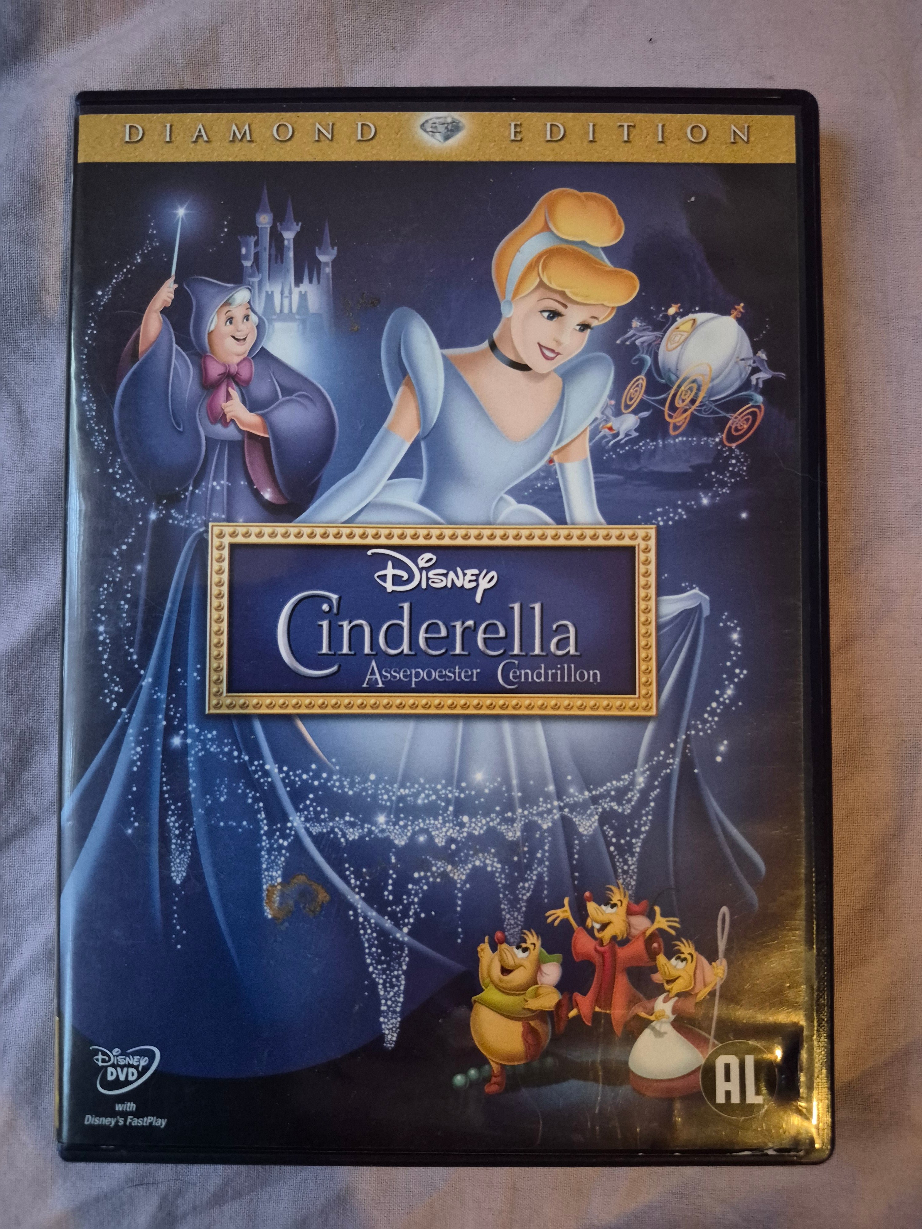 Disney DVD Cinderella met gouden nummer 12