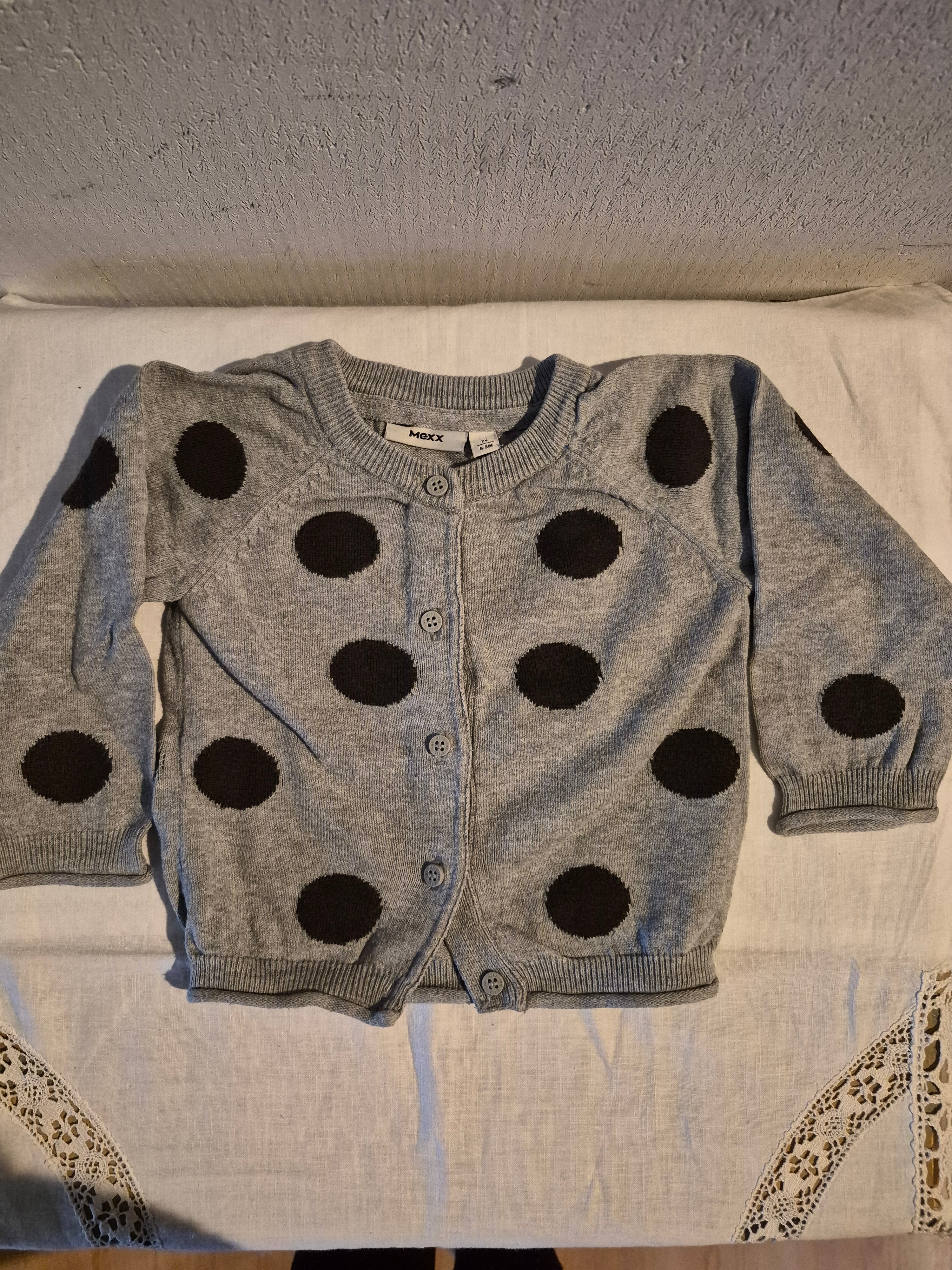 Vest grijs met zwarte stippen Mexx maat 74