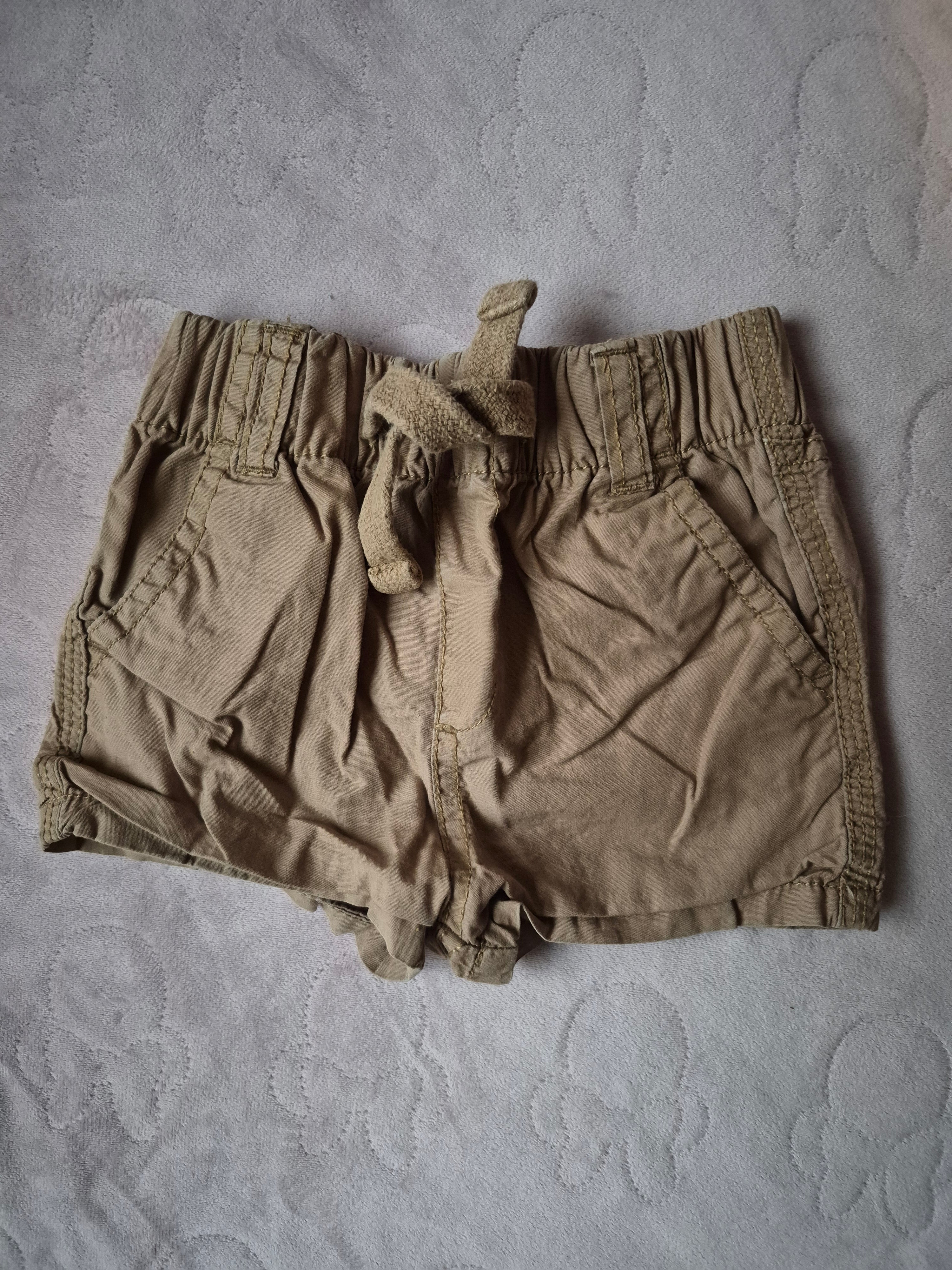 Kort broekje Rebel maat 80