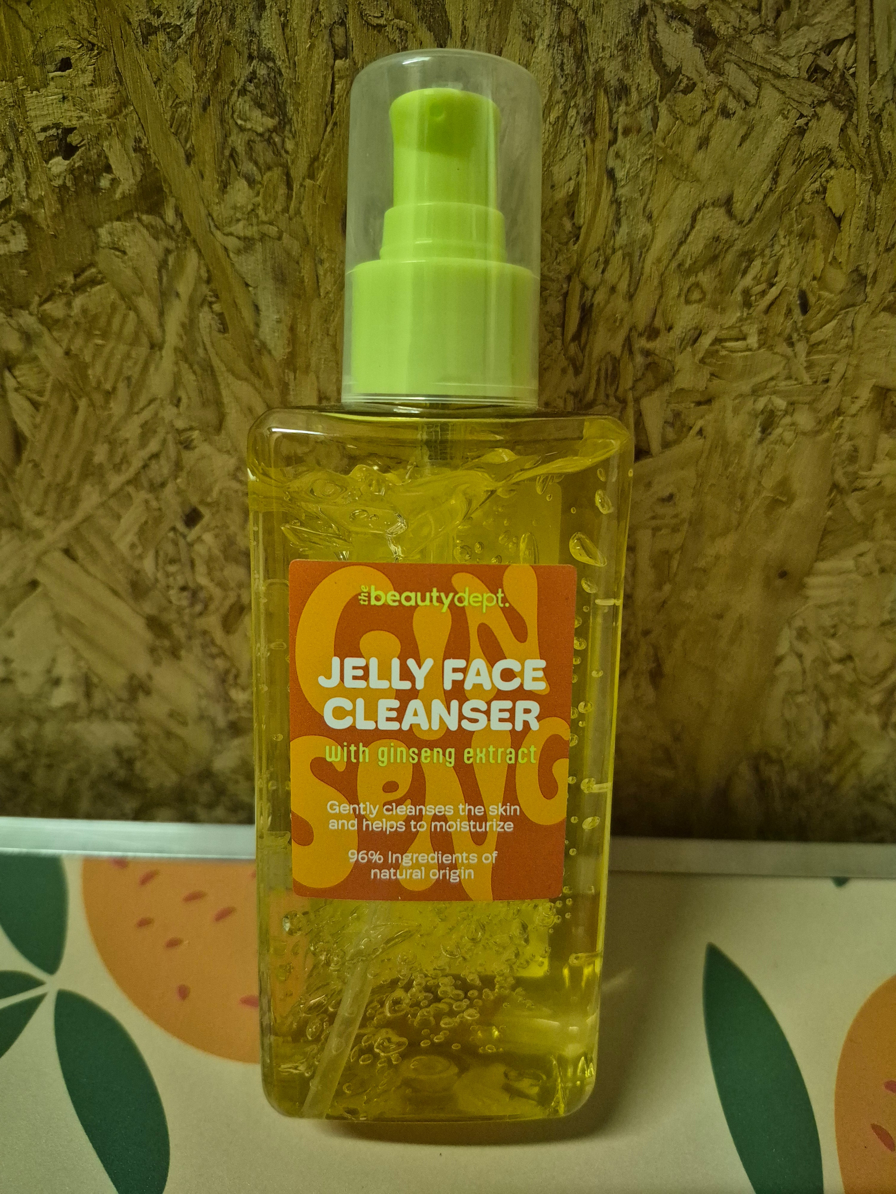 Jelly face cleanser