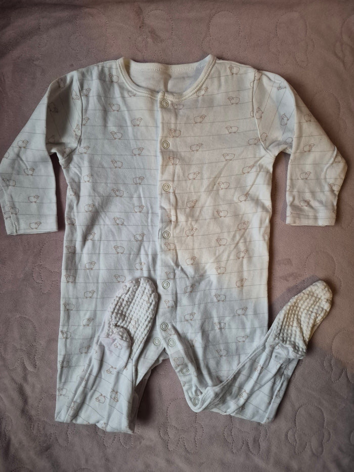 Box pakje met schaapjes maat 74