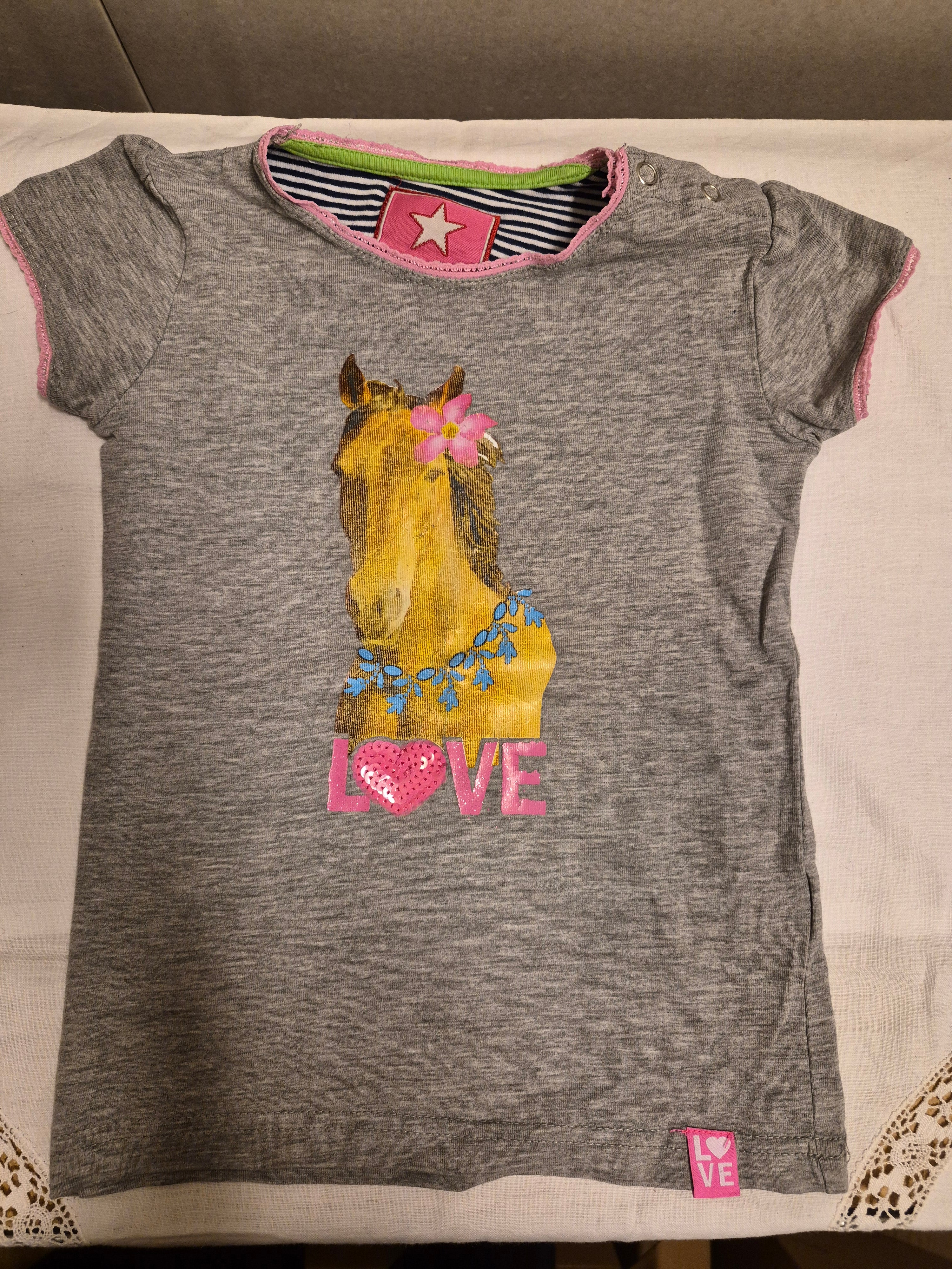 T-shirt met paard maat 86