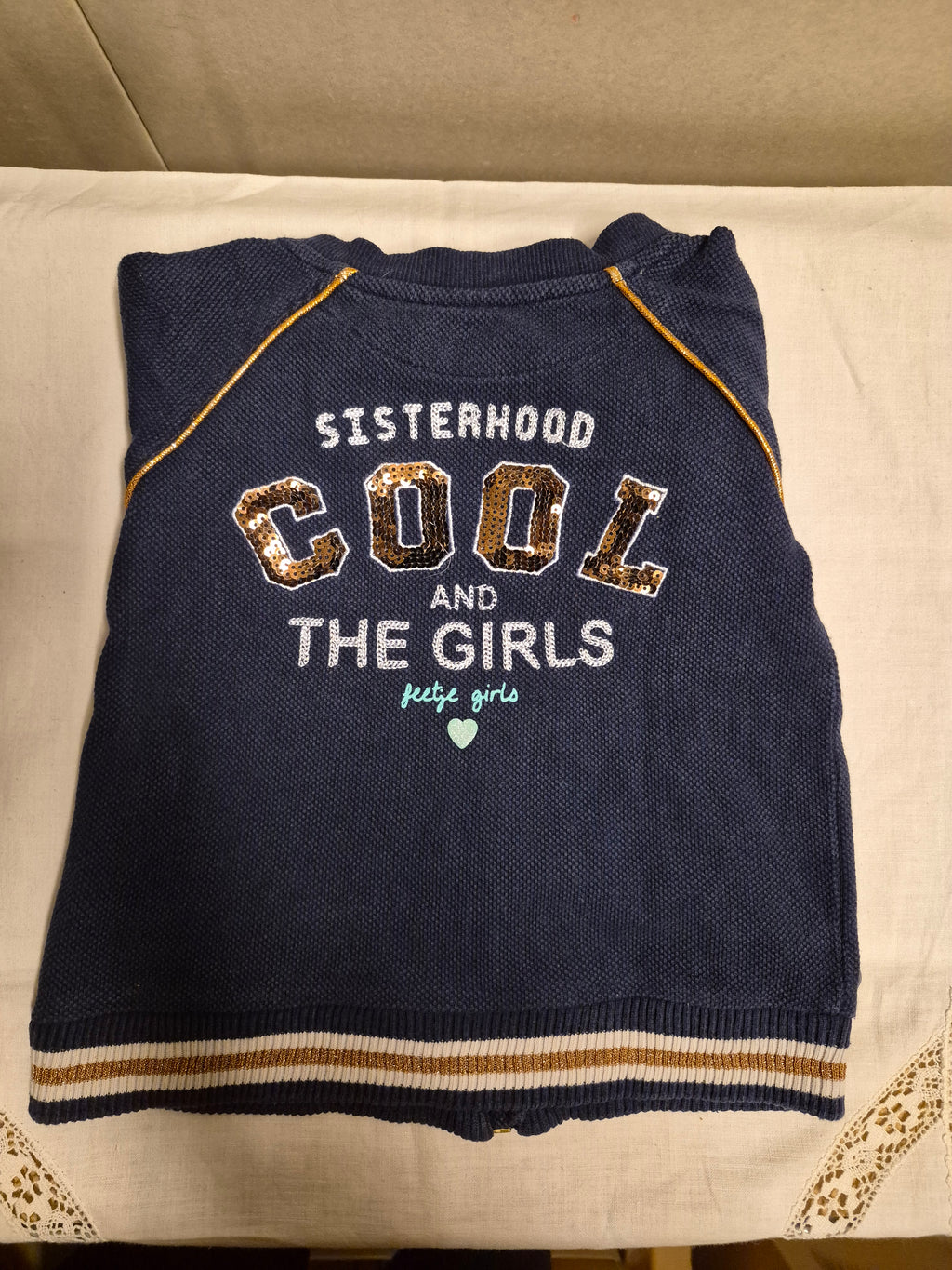 Vest van Feetje maat 86