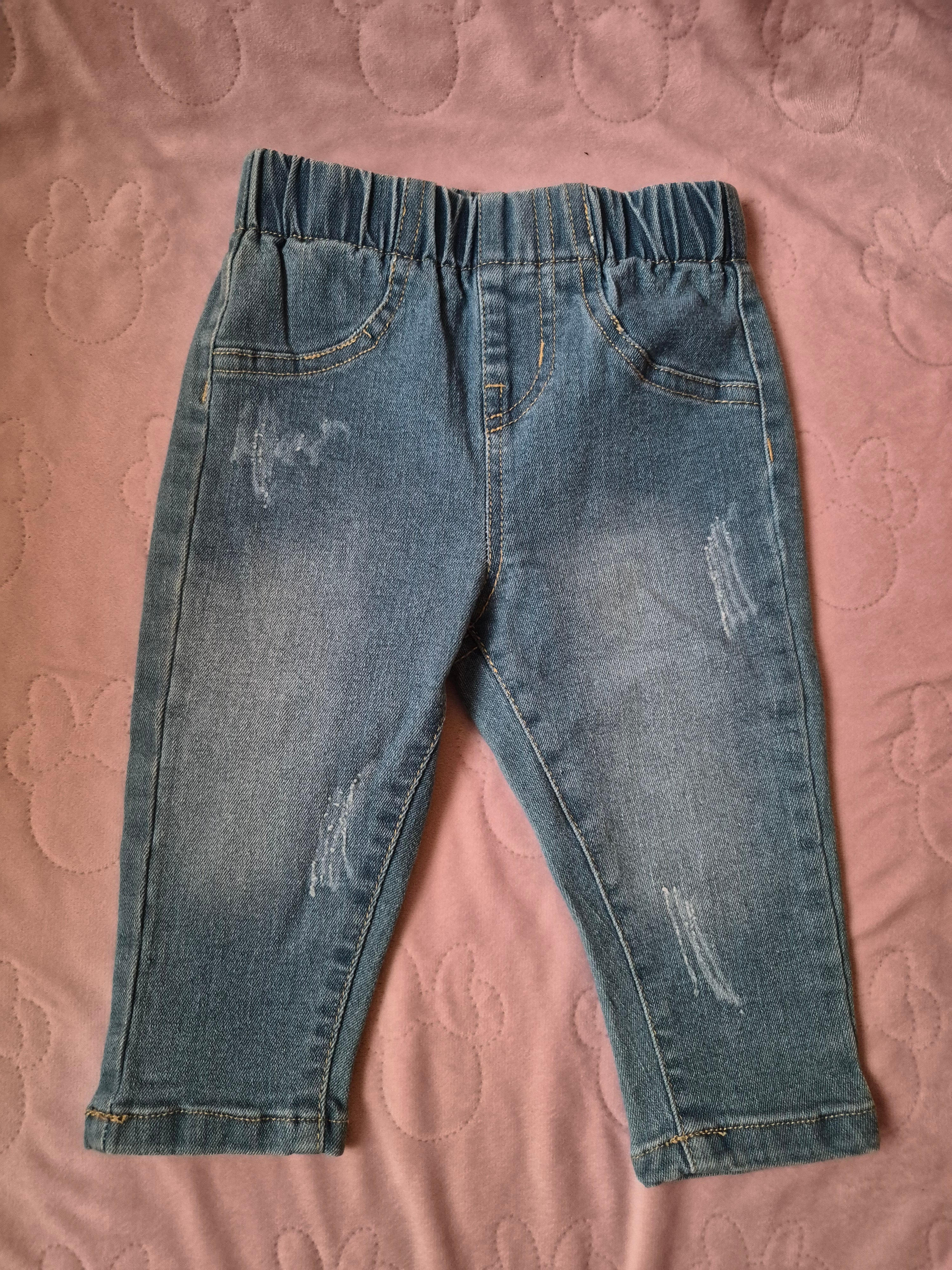 Baby spijkerbroekje maat 68